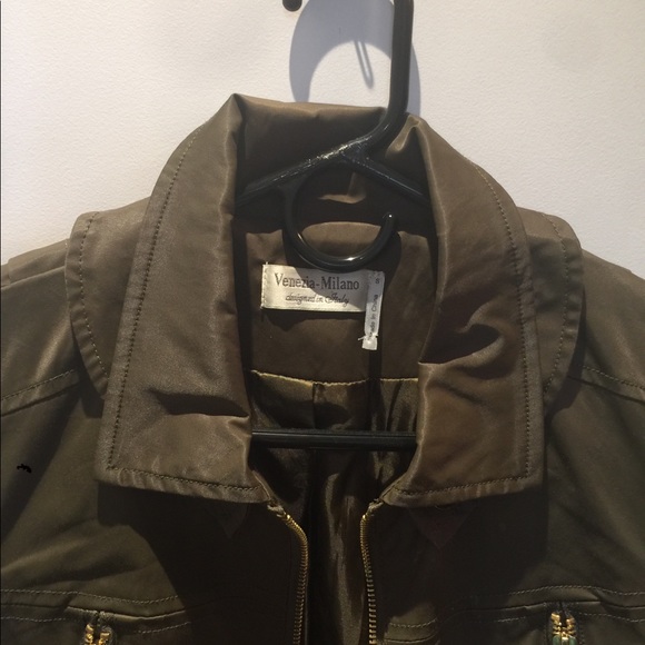 Woman jacket - Picture 2 of 8